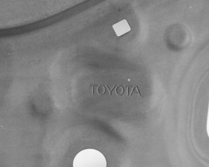 TOYOTA AVENSIS T27 T29 SEDAN 09- tylny lewy błotnik 61602-05130 6160205130 4/4 MINIATURA