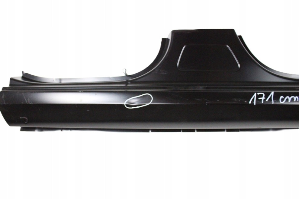 SKODA OCTAVIA 3 5E5 5E9 2012-2020 Próg słupek prawy 5E5809606A 5E9809606A 4/6