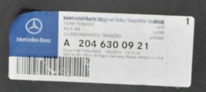 MERCEDES C-KLASA A204 W204 204 SEDAN 2007- Tylny lewy błotnik A2046300921 4/4 MINIATURA